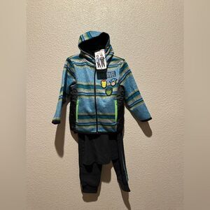 NWT Marvel Avengers 3 Piece Set (Jacket, Shirt, Pants) Size 3T